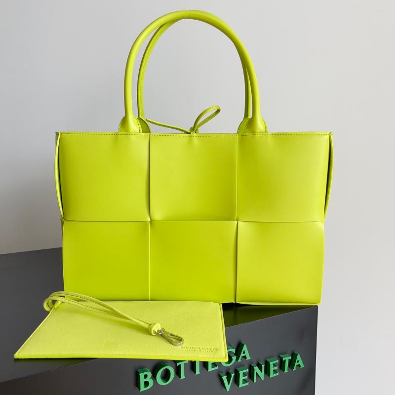 Bottega Veneta Handbags 609175 Plain avocado green